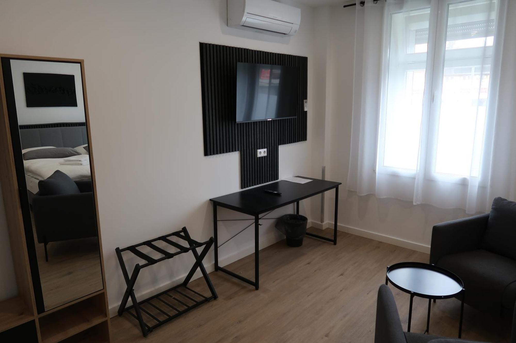 Toka Rooms - An Der Regiobahn Mettmann Exterior photo